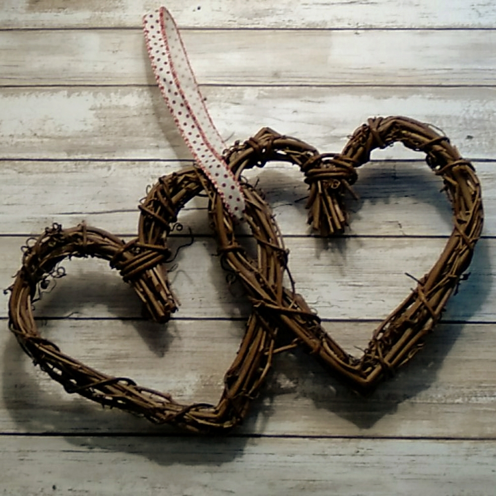 Grapevine heart wreath